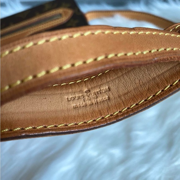 Authentic Vintage Louis Vuitton Saint Germain 23. - Picture 14 of 16